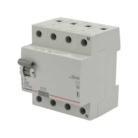 legrand CHRAN 4p 40/4/0,03-A RX3 402075   A chrarakt.