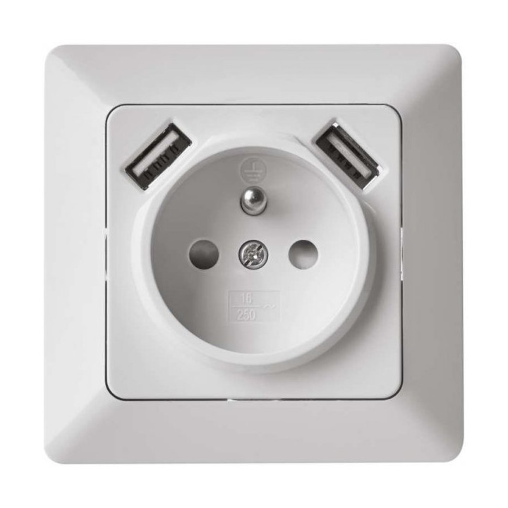 A6000.4 zásuvka 230+USB A+USBC 2,1A MAX